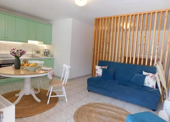 Primavera Apartment Andipata